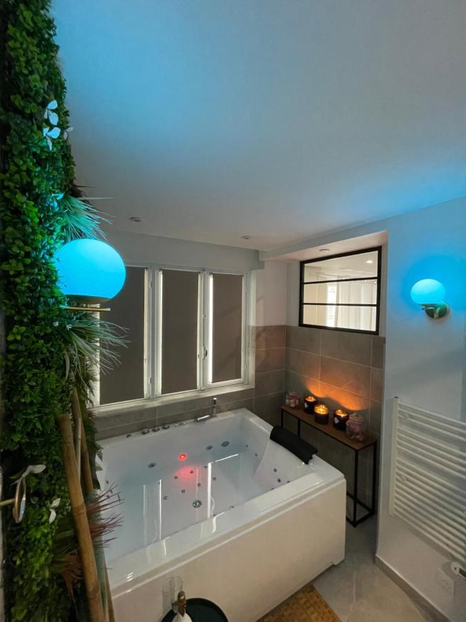 L'Extasia Appartement,Spa Jacuzzi グルノーブル エクステリア 写真