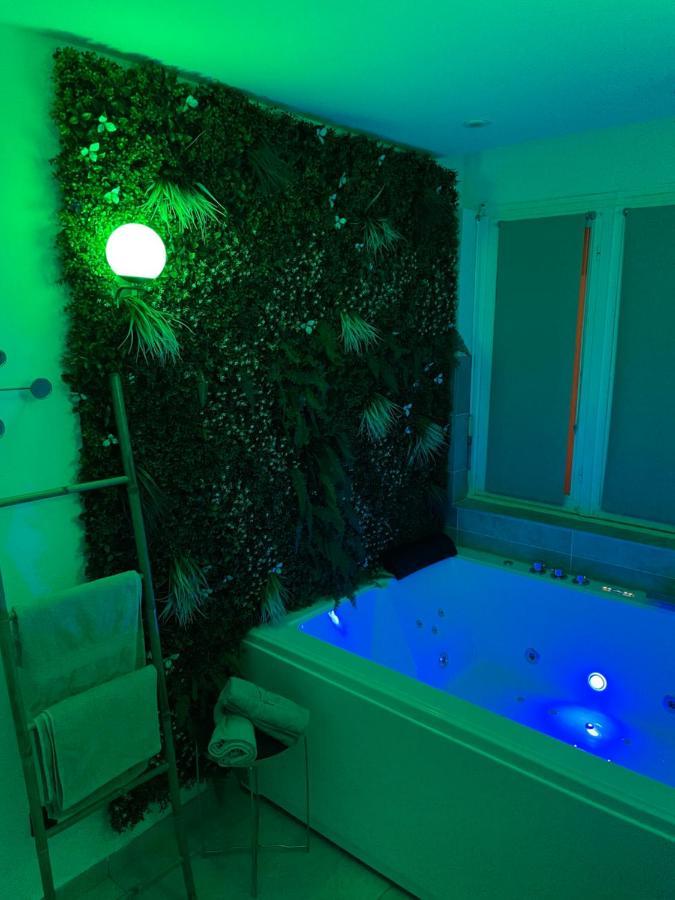 L'Extasia Appartement,Spa Jacuzzi グルノーブル エクステリア 写真